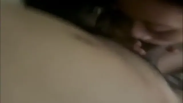 Desi Wife Satisfies Husband with Oral Pleasure - স্ত্রী স্বামীকে খুশ করতে মুখে নিল বাঁড়া