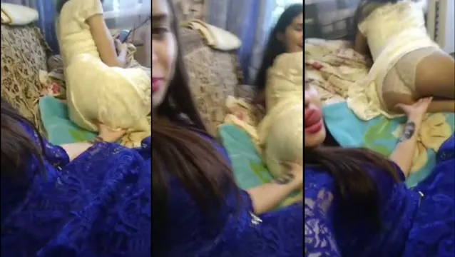 Watch Desi Cousin Sisters Party Room Secret Pussy Lick Finger - কাজিন সিস্টারদের গোপন হট চাটা আর ফিঙ্গারিং 🔥 full viral video leaked BD
