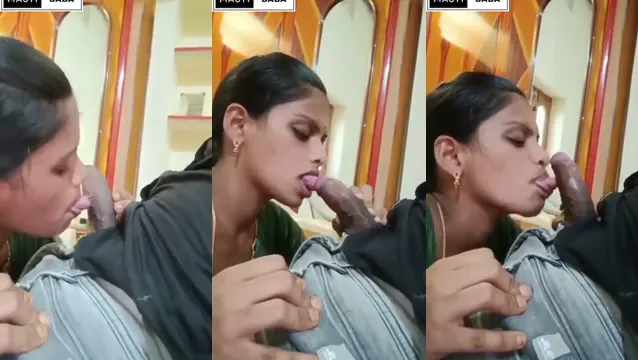 Hot Sexy Tamil Wife Sucking Dick Passionately With Desi BF - তামিল হট ওয়াইফ প্যাশনেটলি ডিক চুষে স্বর্গ দেখাচ্ছে BF কে 🔥 XXX