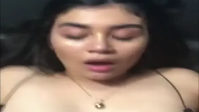 Sexy Neighbor Deep Throat Blowjob & XXX Sex - চশমা ওয়ালা মেয়ের মুখে নিয়ে পুরো রাত জ্বালিয়ে দিলাম 🔥