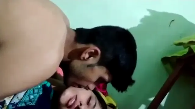 Watch 🔥 Horny Desi 18+ Teen Girl Painful Hardcore Sex With BF Moaning Loud - দেশি টিন মেয়ের কষ্টের চুদাচুদি মাল বের করে MMS Video 😱 full viral video leaked