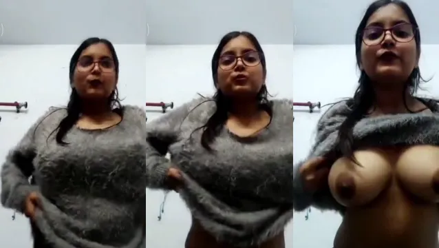 Watch Cute Girl Live Boob Press Show Masti Raja - লাইভ কলে শরমি মেয়ের বুক চেপে চিমটি কেটে মজা নিল 🔥 full viral video leaked BD