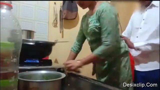 Watch Bhabhi Kitchen Chudai Viral Bangla Sex - রান্নাঘরে ভাবিকে জোরে চুদে দিলাম পুরো রাত 🔥 full viral video leaked BD