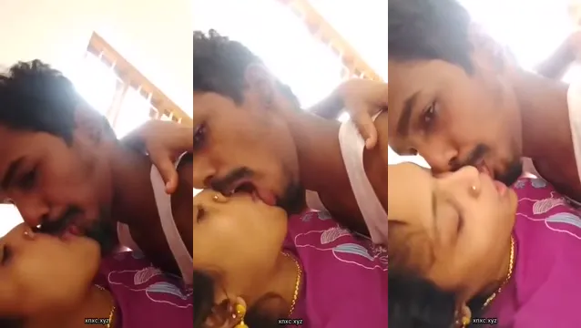 Watch Desi BF Hot Lip Lock Kissing with Horny GF - দেখো হর্নি ডেসি বয়ফ্রেন্ডের লিপ লক চুমুতে গার্লফ্রেন্ড পাগল হয়ে গেল 🔥 full viral video leaked