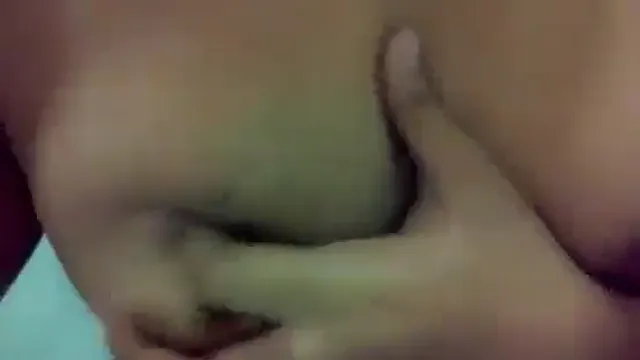 Cute Desi Girl Sucking Her Own Boobs While Desi BF Watches - দেশি কিউট মেয়ে নিজ দুধ চুষছে XXX ভিডিও 🔥
