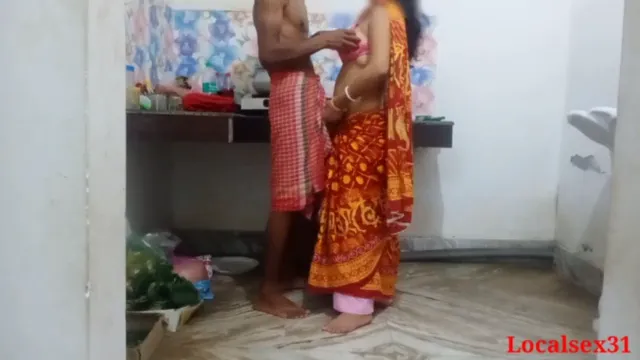 Watch Bangladeshi Bhabhi Kitchen Hardcore Sex - রান্নাঘরে ভাবিকে জোরে চুদে আসলাম হট ভাইরাল XXX 🔥 full viral video leaked BD