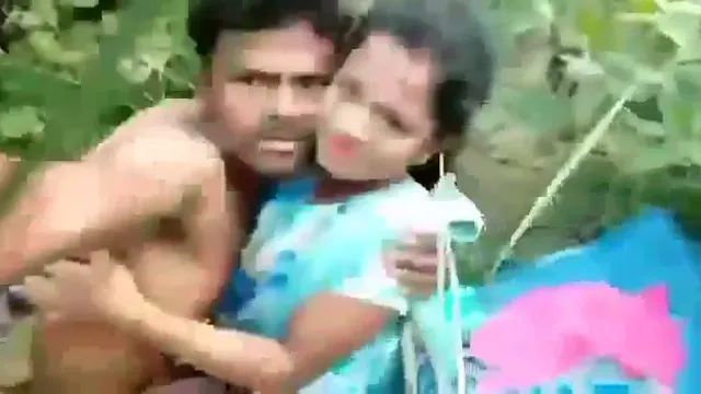 Desi Village BF Fucking His Hot GF Hardcore In Jungle - জঙ্গলে গ্রামের BF তার GF কে চুদে জ্বালিয়ে দিলো 🔥