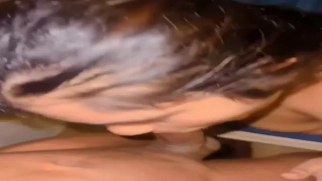 Desi Hot Girlfriend Toofani Blowjob - ঘুটনোতে নাঙ্গি বসে লুড চুষছে ডিপ থ্রোট করে পাগল কর দিলো 🔥💦