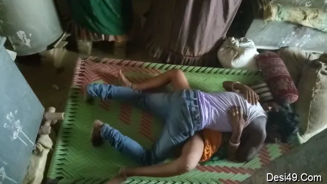 Desi Village Hot Bhabhi Gets Horny And Hard Fucked By Lover - গ্রামের গরম ভাবি প্রেমিকের সাথে হার্ডকোর চুদাচুদি করে কামাল করলো 🔥