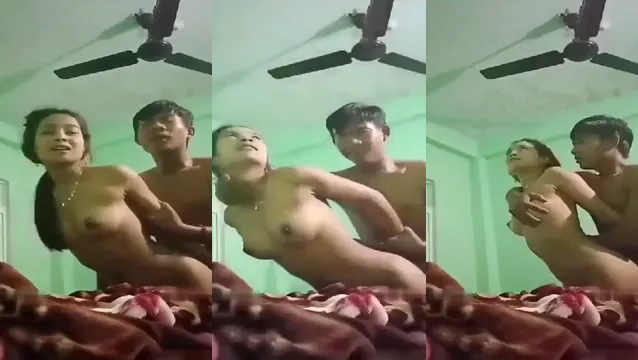 Desi Hot BF Ne GF Ki Kamar Pakadke Hard Doggy Style Chudai - Boobs Dabakar Mota Lund Ghusa Diya Wild Sex 🔥
