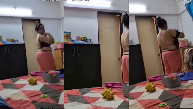 Watch Desi Wife Big Boobs Squeezed Hard By Horny Hubby Viral MMS - স্তন চেপে ধরে রেকর্ড করল স্বামী বিছানায় 🔥 full viral video leaked BD