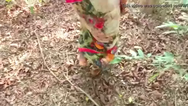 Hot Tamil Jungle Sex Viral Video Desi BF GF Hardcore - তামিল জঙ্গলে দেশি বিএফ গার্লফ্রেন্ডকে চুদে জ্বালিয়ে দিলো 🔥