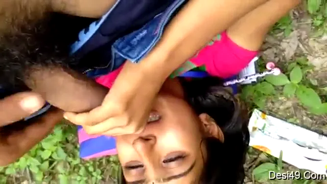 Hot Desi Girl Jungle Sex With BF In Village - জঙ্গলে দেশি গার্লফ্রেন্ডের সাথে বয়ফ্রেন্ডের ওয়াইল্ড চোদাচুদি 🔥💦