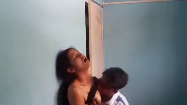 College Girlfriend Room Hardcore Sex - কলেজ গার্লফ্রেন্ডকে রুমে নিয়ে অস্থির চুদাচুদি 🔥 Viral Bangla XXX