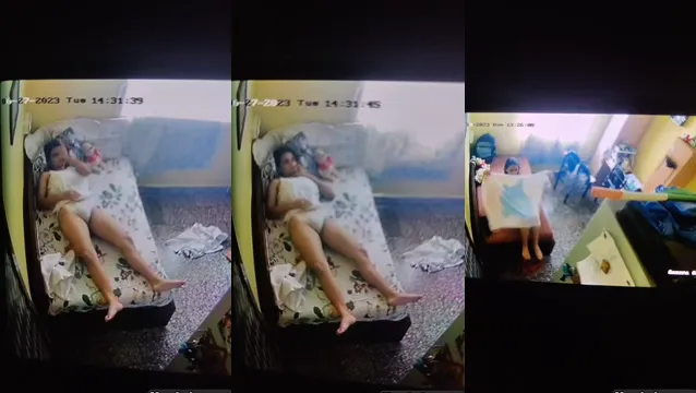 Watch 19 Year Old Desi Girl Nude Video Call Leak - ভিডিও কলে লাভারের জন্য নগ্ন হয়ে গেল 🔥 Viral MMS full viral video leaked BD