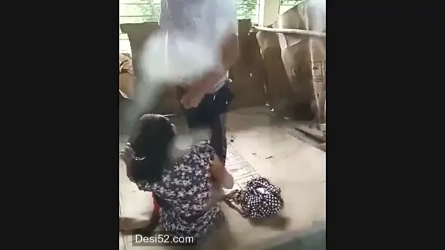 Real Pakistani Sex Video - পাকিস্তানি গরম বউয়ের সাথে হার্ডকোর চুদাচুদি 🔥 পুরো রাত জ্বালিয়ে