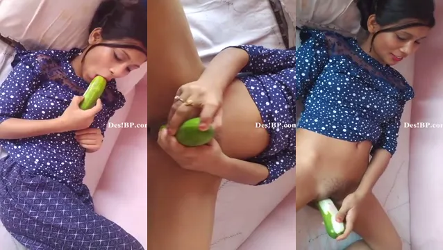 Hot Desi Skinny Fit Girl Masturbating For BF - হট দেশি স্কিনি মেয়ে আঙুল দিয়ে নিজেকে চোদাচ্ছে দেখুন 🔥