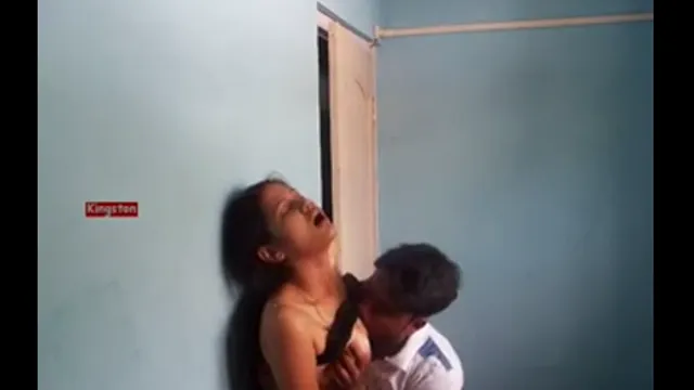 Watch Dhaka Restaurant e Hot Kissing Scene - Tarpor Ki Kora Holo Dekhun | Bangla Desi XXX Video 🔥 full viral video leaked BD