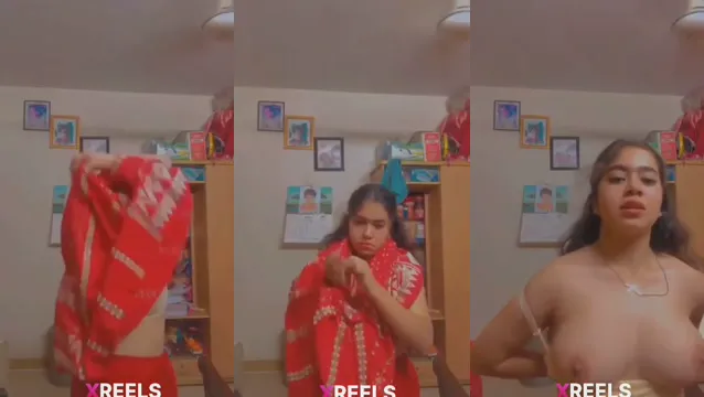 Hot Desi Nude Girl Strips Naked To Record MMS For Boyfriend - হট দেশি মেয়ে ন্যাংটা হয়ে বয়ফ্রেন্ডের জন্য সেক্সি MMS রেকর্ড করলো 🔥